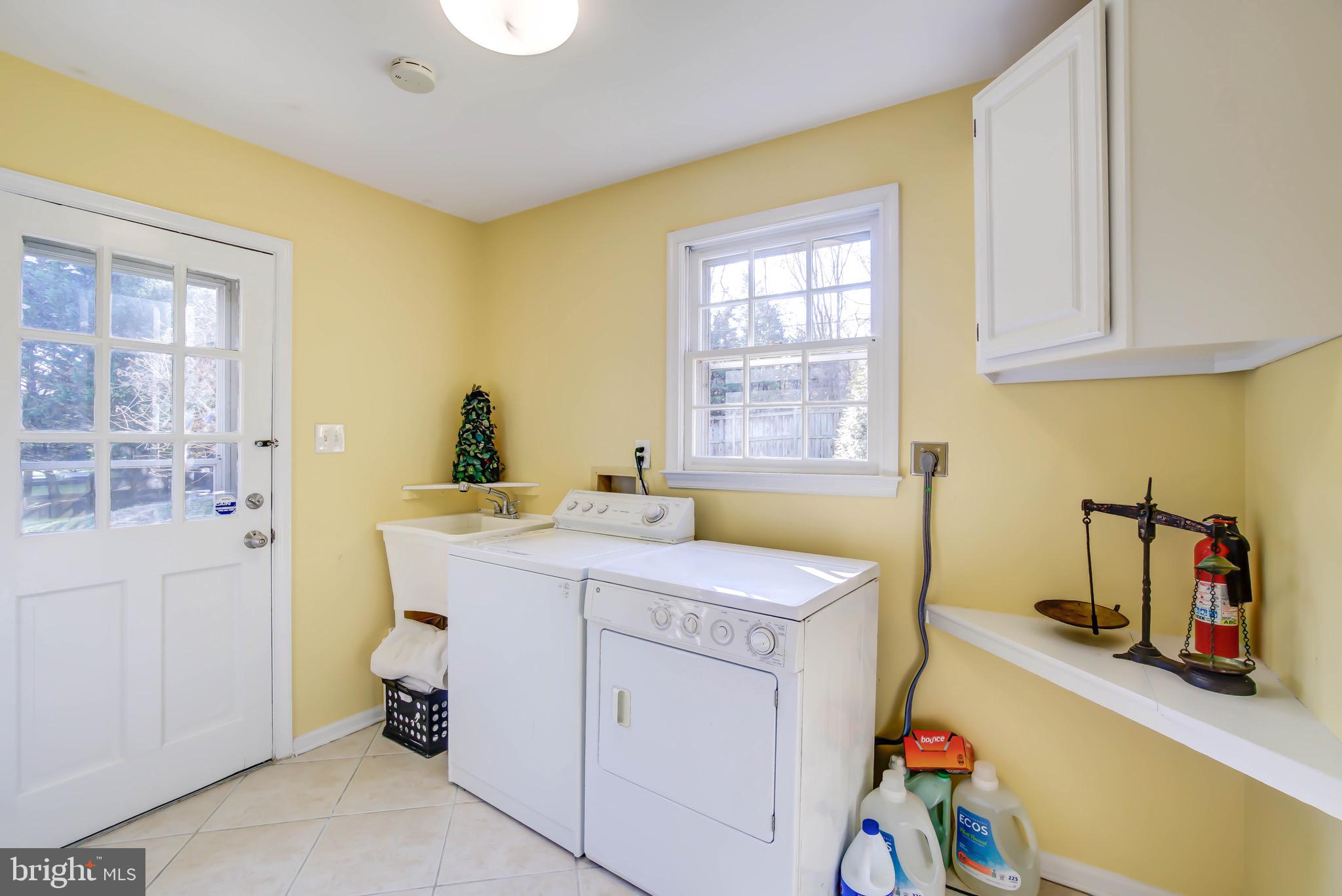 1077 Spring Hill Road McLean, VA 22102 - Photo 25 of 59