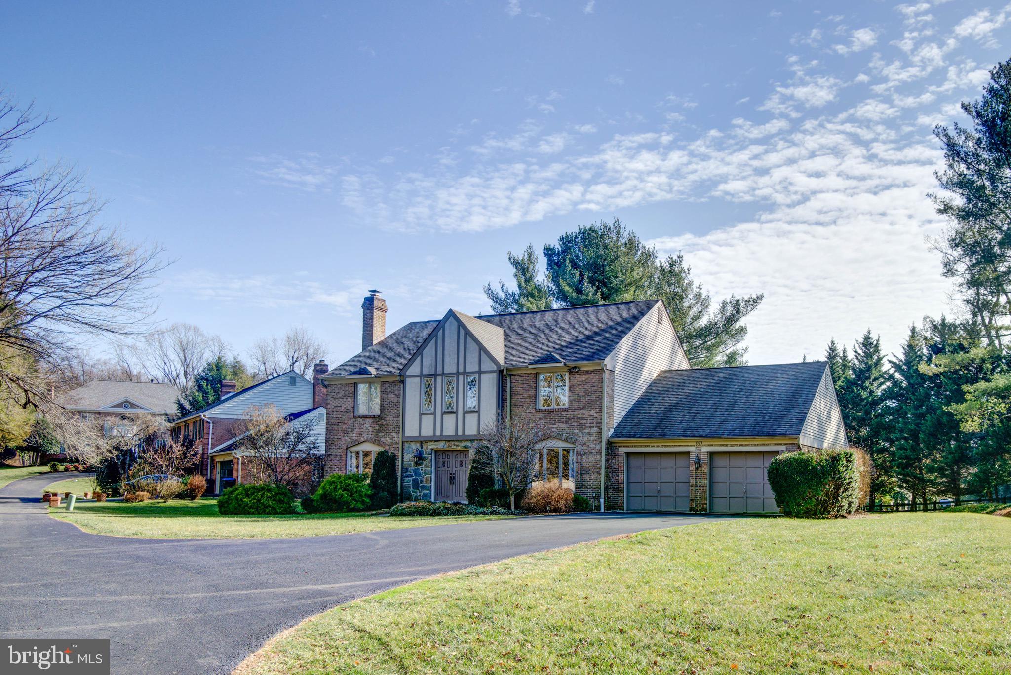 1077 Spring Hill Road McLean, VA 22102 - Photo 4 of 59