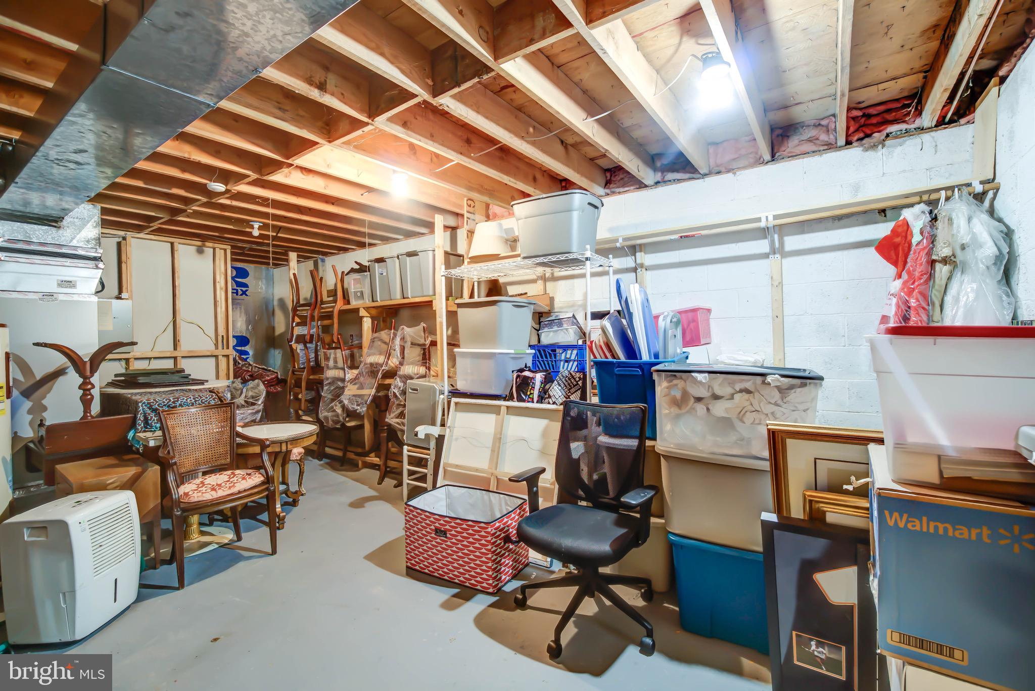 1077 Spring Hill Road McLean, VA 22102 - Photo 46 of 59