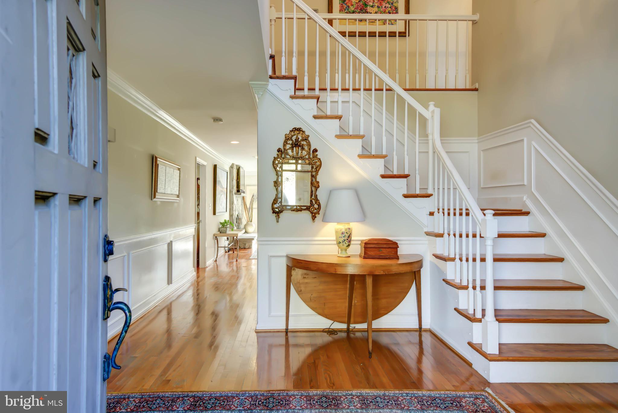 1077 Spring Hill Road McLean, VA 22102 - Photo 5 of 59