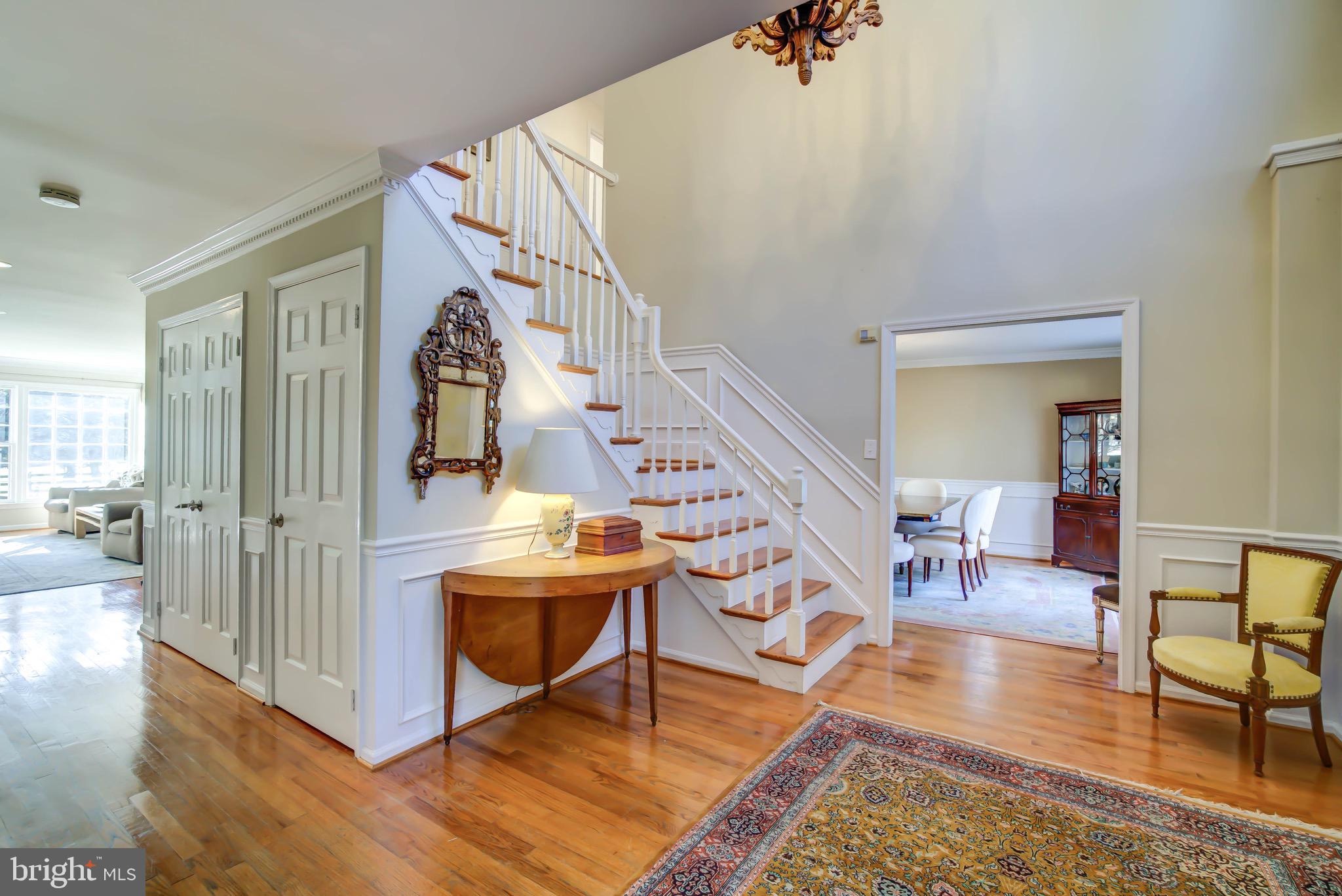 1077 Spring Hill Road McLean, VA 22102 - Photo 7 of 59