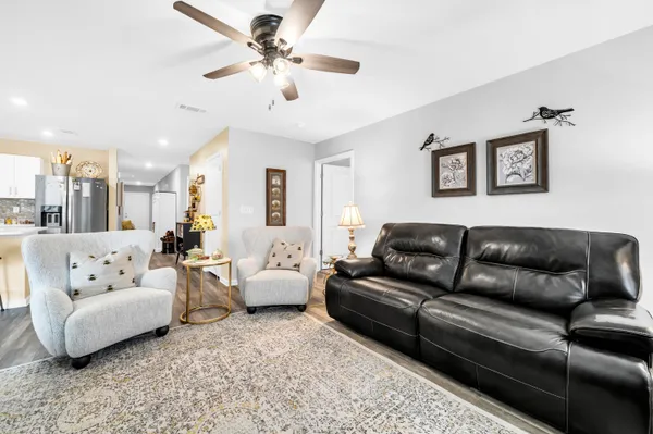 $299,990 | 33 Langston Lane, DeFuniak Springs, FL 32433