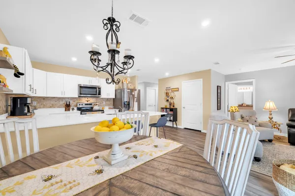 $299,990 | 33 Langston Lane, DeFuniak Springs, FL 32433