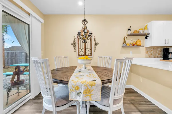 $299,990 | 33 Langston Lane, DeFuniak Springs, FL 32433