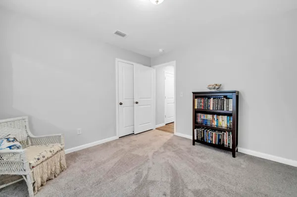 $299,990 | 33 Langston Lane, DeFuniak Springs, FL 32433