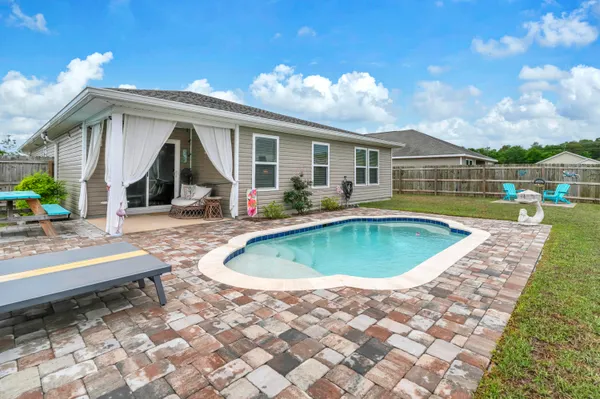 $299,990 | 33 Langston Lane, DeFuniak Springs, FL 32433