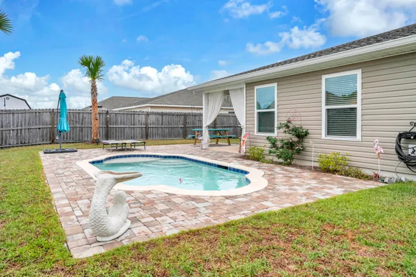 $299,990 | 33 Langston Lane, DeFuniak Springs, FL 32433
