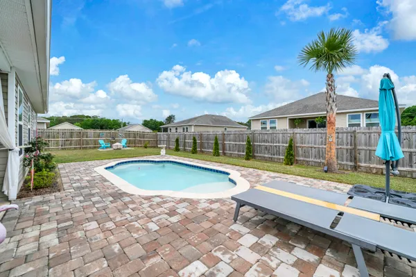 $299,990 | 33 Langston Lane, DeFuniak Springs, FL 32433