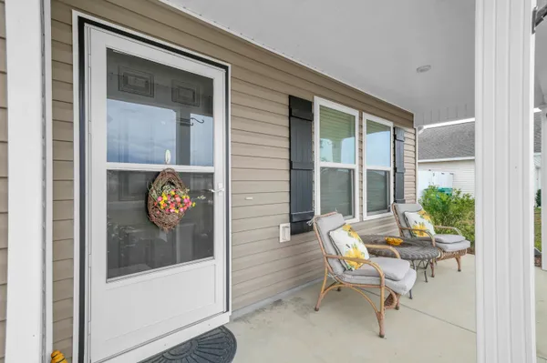 $299,990 | 33 Langston Lane, DeFuniak Springs, FL 32433