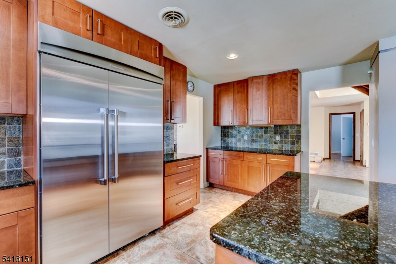 737 Ridge Road Butler, NJ 07405 - Photo 12 of 49