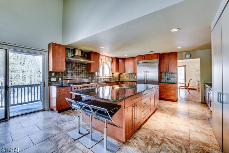 737 Ridge Road Butler, NJ 07405 - Photo 14 of 49