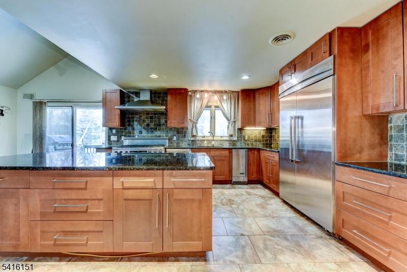 737 Ridge Road Butler, NJ 07405 - Photo 17 of 49