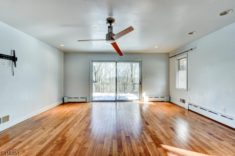 737 Ridge Road Butler, NJ 07405 - Photo 23 of 49