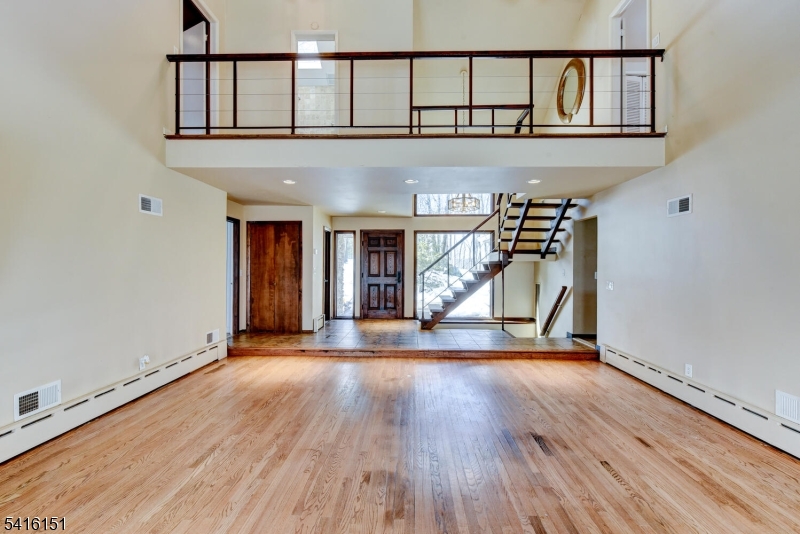 737 Ridge Road Butler, NJ 07405 - Photo 6 of 49