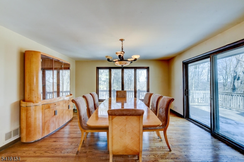 737 Ridge Road Butler, NJ 07405 - Photo 10 of 49