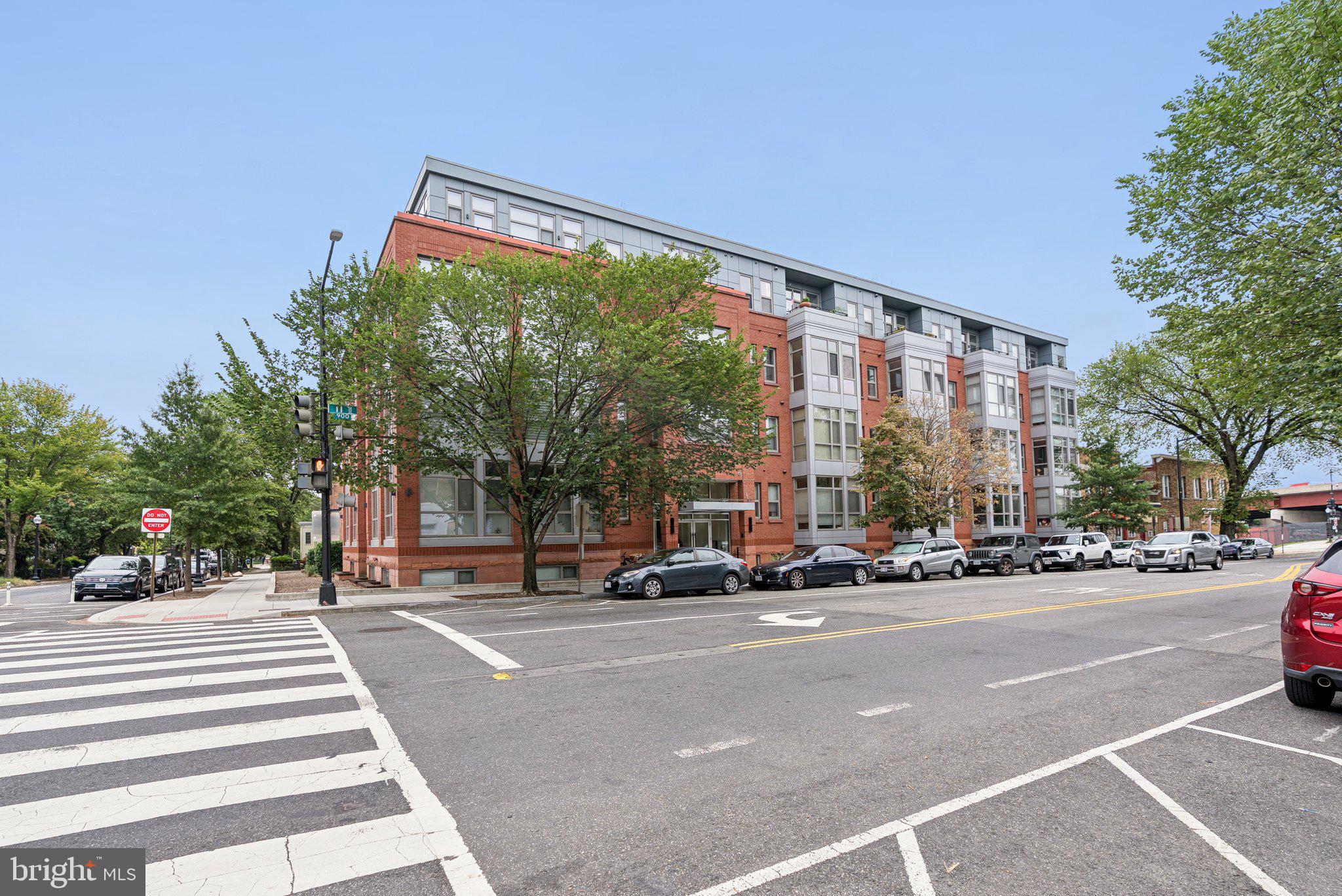 900 11th Street Southeast, Unit 106 Washington, DC 20003 - Photo 20 of 26 a building exterior view with houses