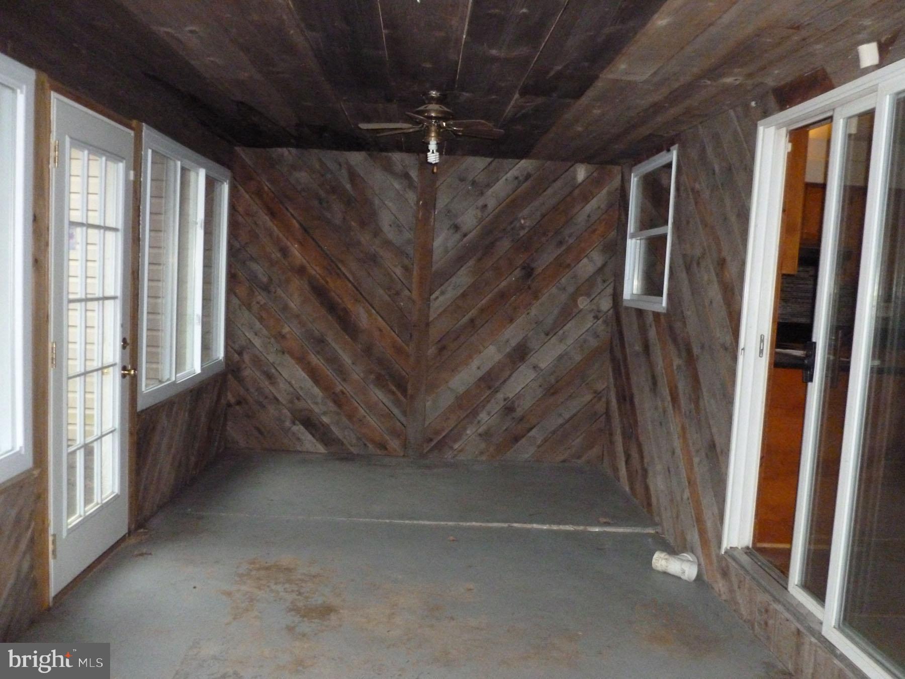 12626 Duckettown Road Laurel, MD 20708 - Photo 22 of 25 Three Season Room