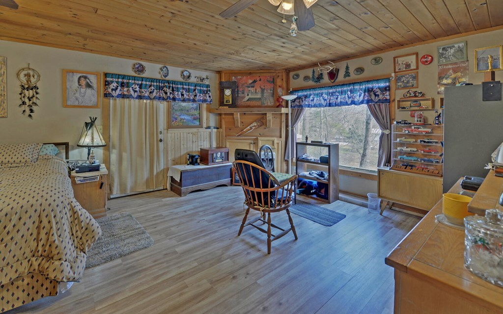 182 Old Pleasant Valley Road Talking Rock, GA 30175 - Photo 13 of 43