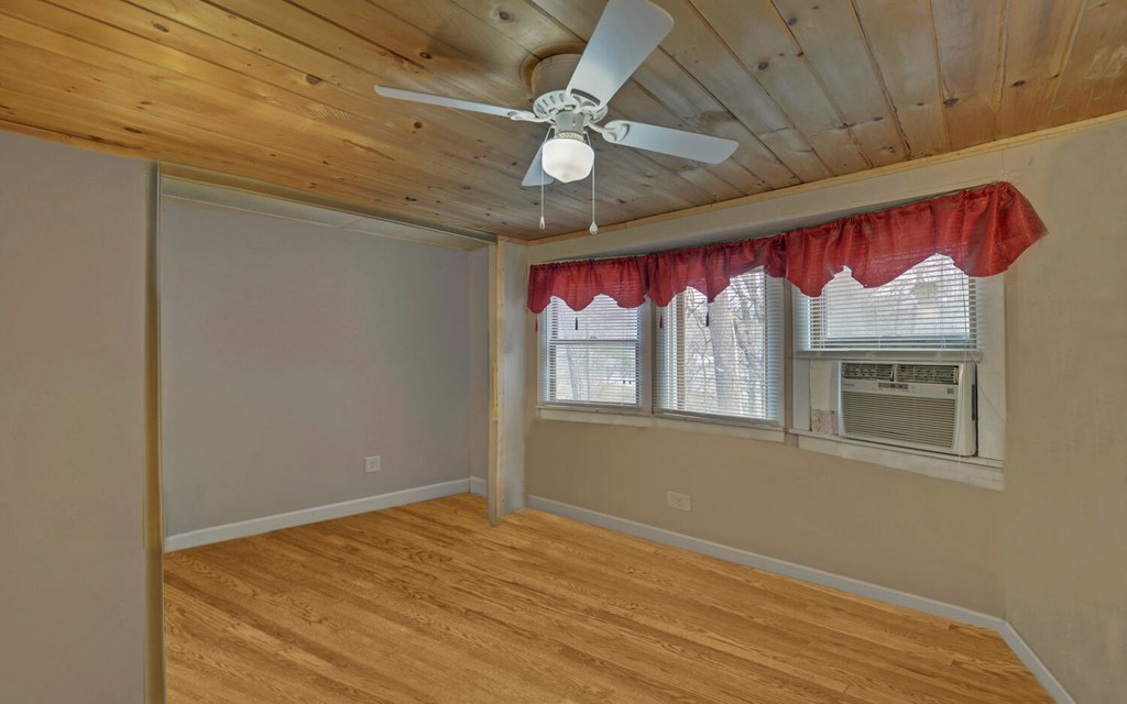 182 Old Pleasant Valley Road Talking Rock, GA 30175 - Photo 19 of 43