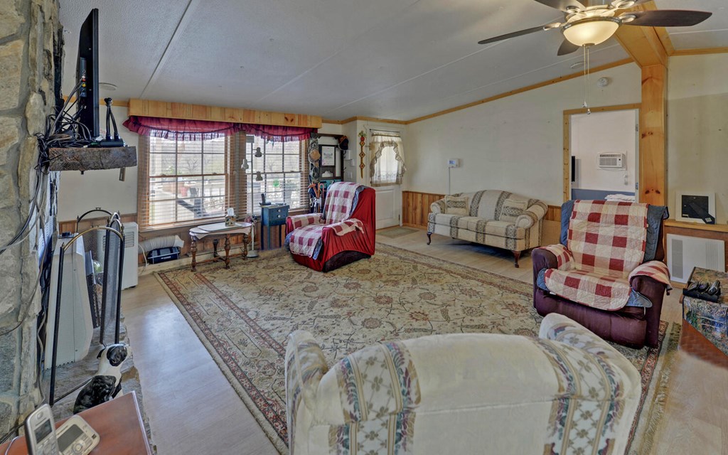 182 Old Pleasant Valley Road Talking Rock, GA 30175 - Photo 4 of 43