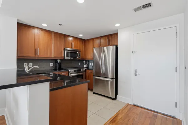 $1,099,000 | 800 Jackson Street, Unit PH6, Hoboken, NJ 07030
