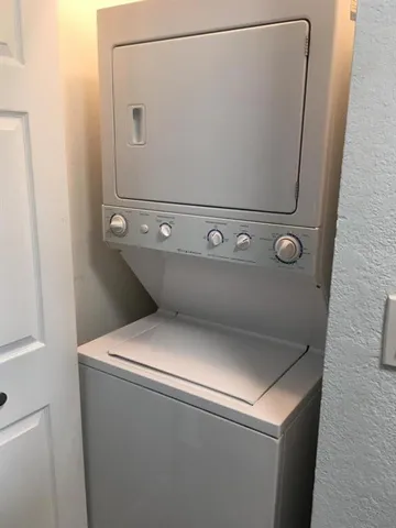 $2,500 | 1690 Northeast 33rd Avenue, Unit 1046, Homestead, FL 33033