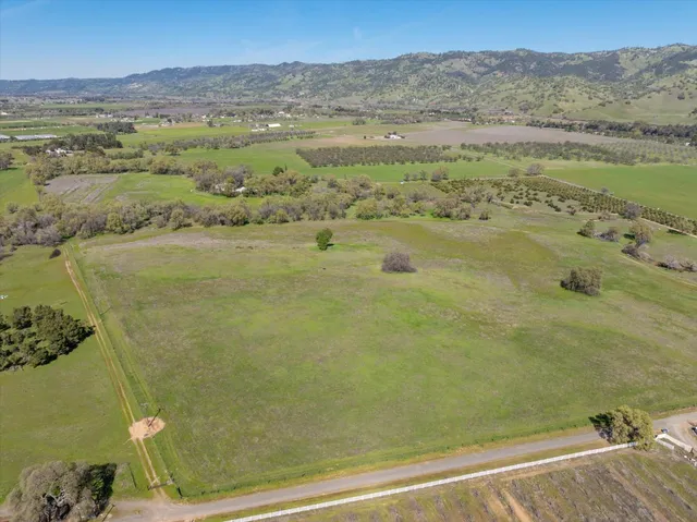$1,200,000 | 8645 County Road 49, Brooks, CA 95606