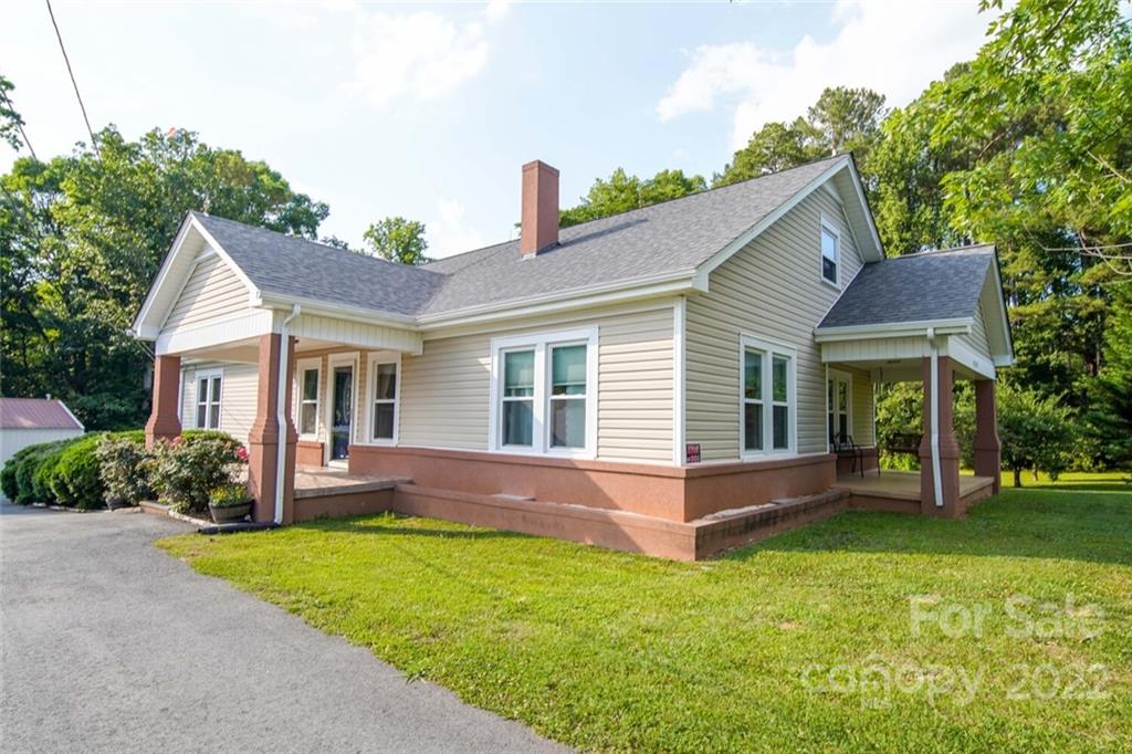 32693 Austin Road New London, NC 28127 - Photo 4 of 48 Gallery Image 4