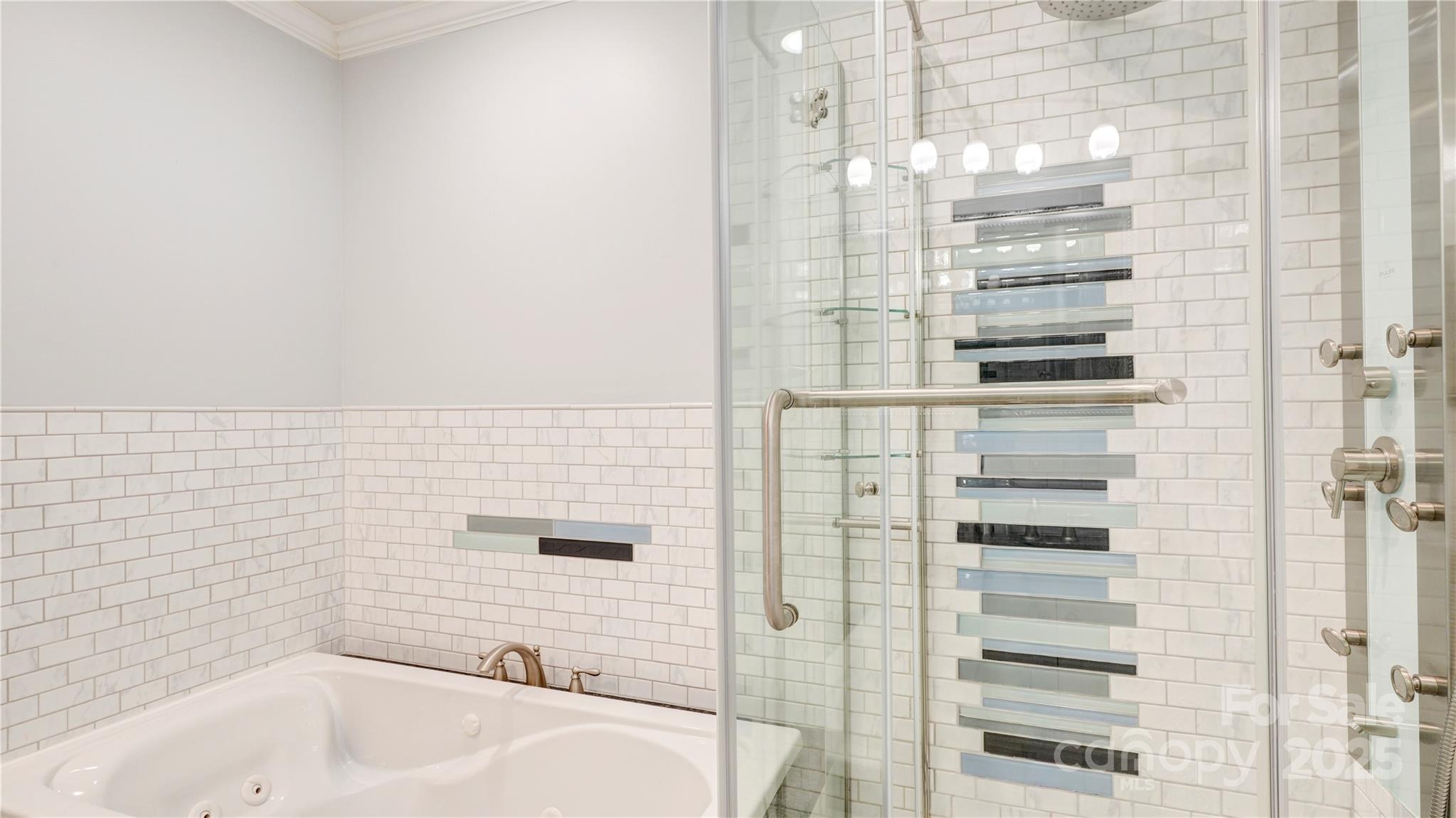 1535 Cripple Creek Road Kannapolis, NC 28081 - Photo 6 of 40 a bathroom with a bathtub