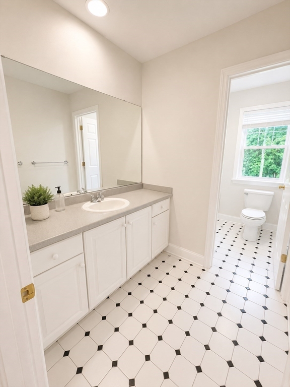 33 Woodlea Road North Andover, MA 01845 - Photo 7 of 17 Gallery Image 7