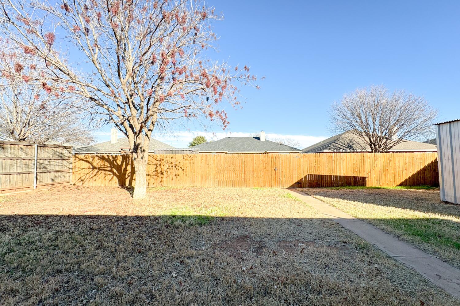 5822 90th Street Lubbock, TX 79424 - Photo 18 of 20 Backyard
