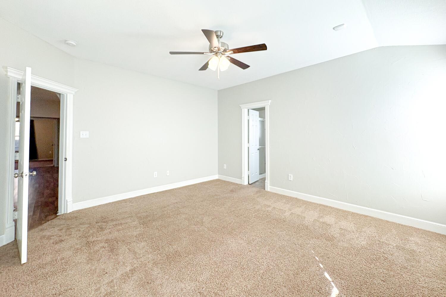 5822 90th Street Lubbock, TX 79424 - Photo 7 of 20 Primary Bedroom