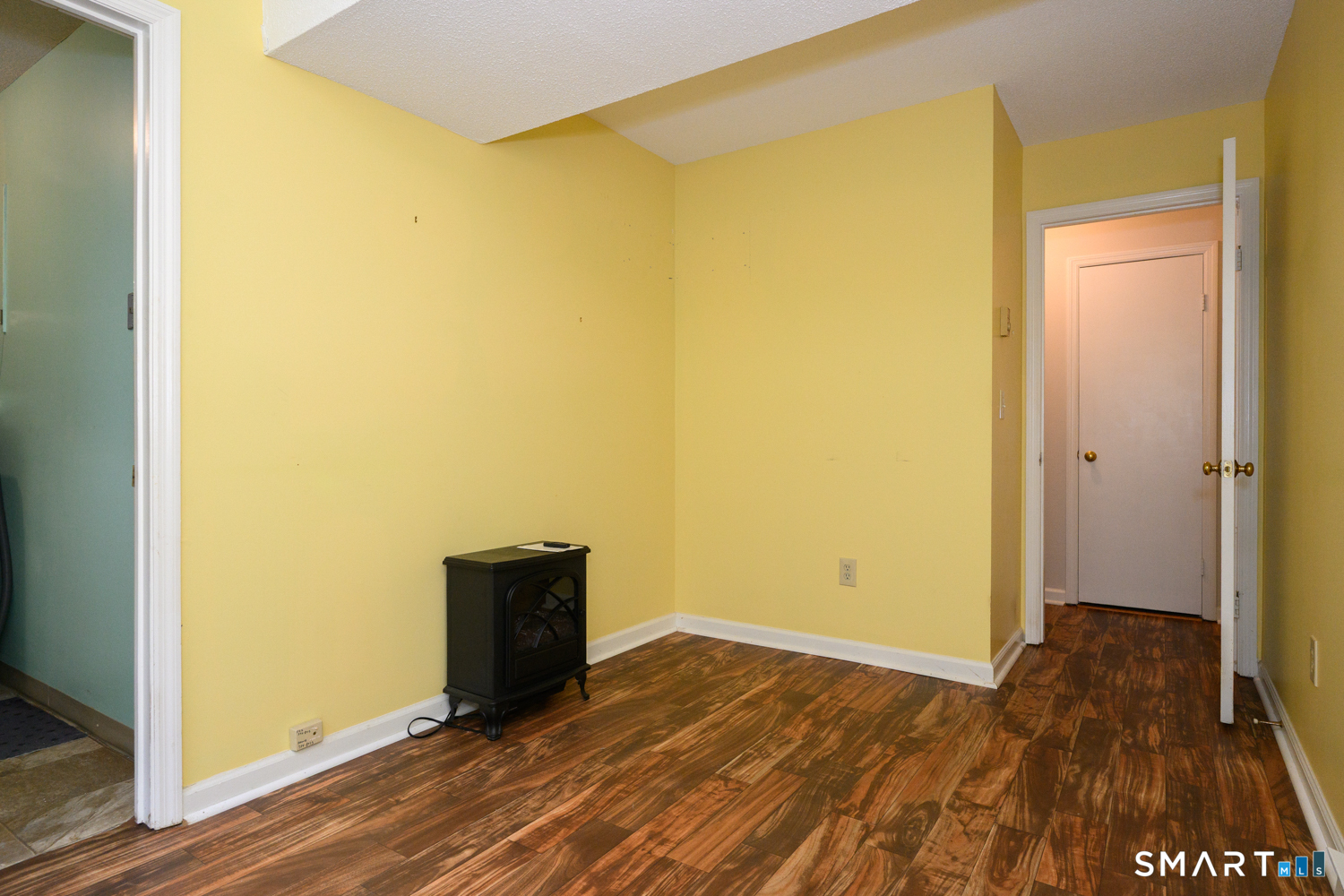 925 Oronoke Road Waterbury, CT 06708 - Photo 25 of 33