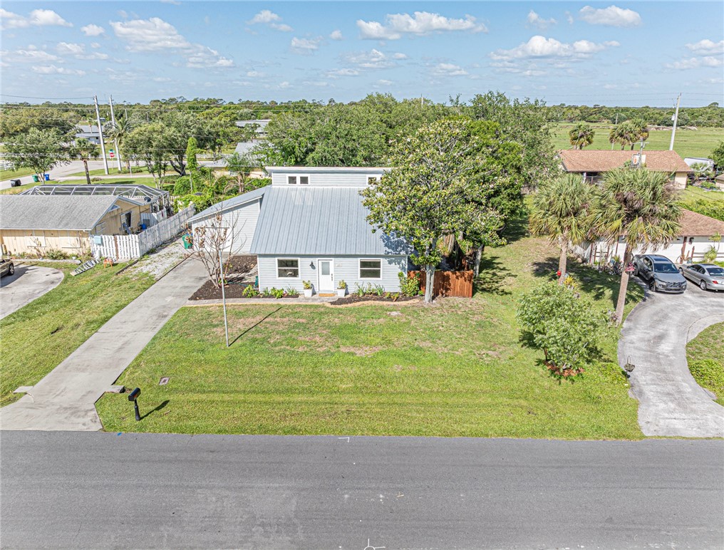 680 Mulberry Street Sebastian, FL 32958 - Photo 4 of 36