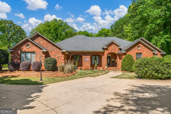 $839,900 | 1017 Riverside Drive, LaGrange, GA 30240