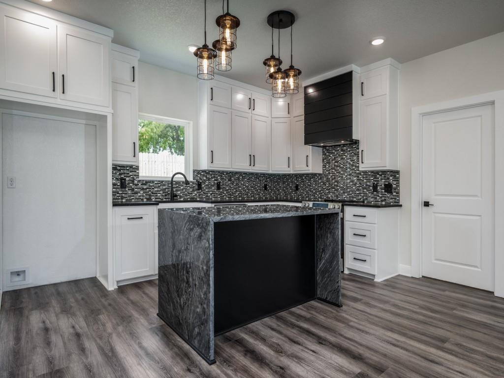 204 West Collins Street Decatur, TX 76234 - Photo 11 of 25