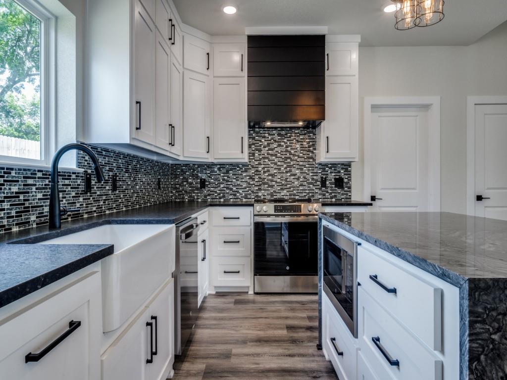 204 West Collins Street Decatur, TX 76234 - Photo 12 of 25