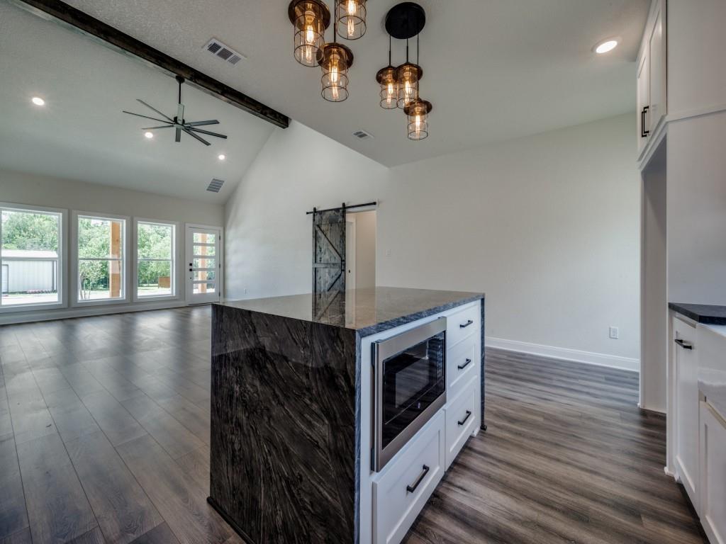 204 West Collins Street Decatur, TX 76234 - Photo 14 of 25