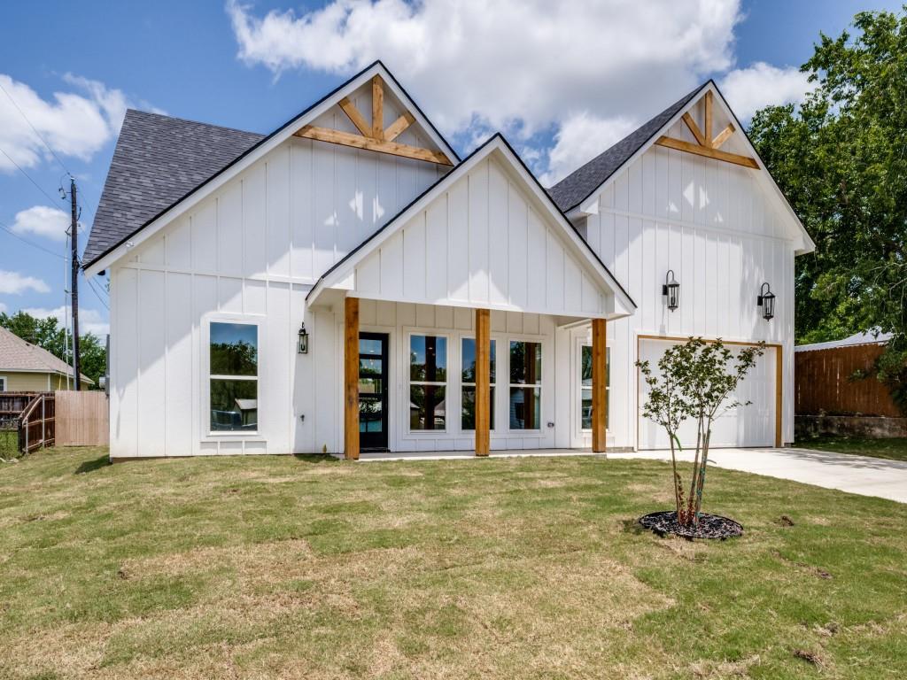 204 West Collins Street Decatur, TX 76234 - Photo 2 of 25