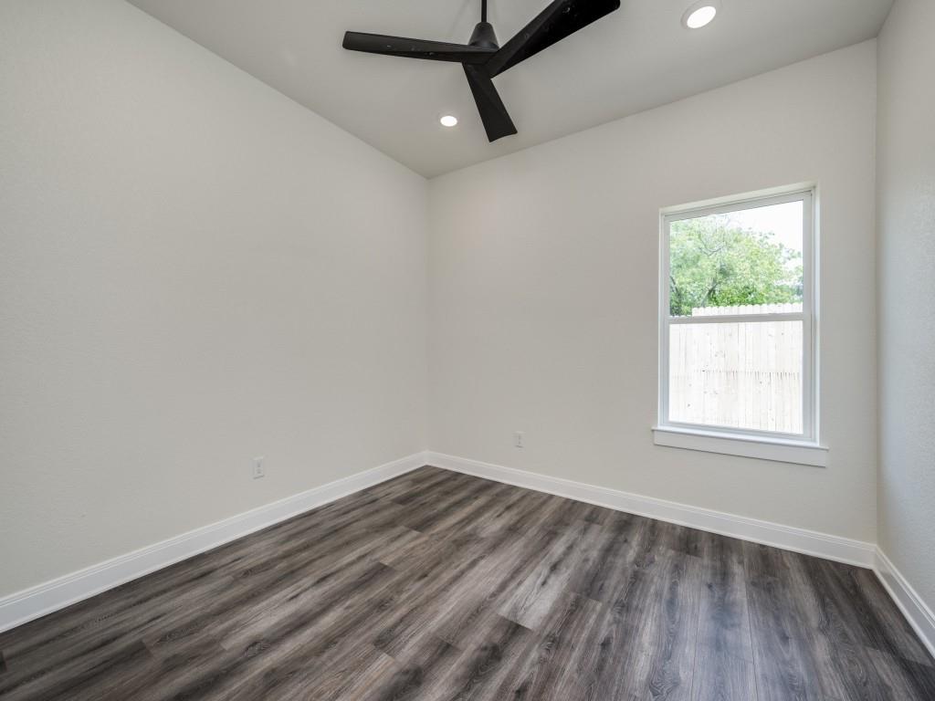 204 West Collins Street Decatur, TX 76234 - Photo 21 of 25