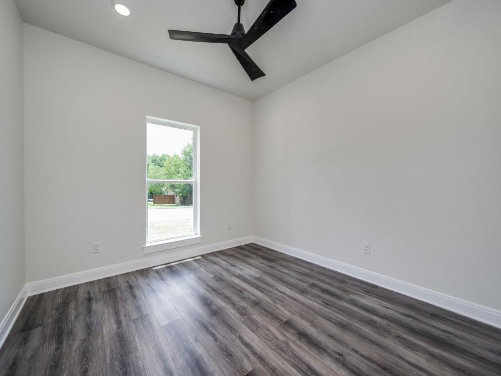 204 West Collins Street Decatur, TX 76234 - Photo 23 of 25