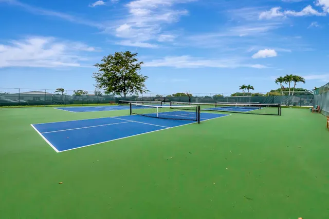a view of a tennis court