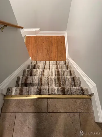 $2,500 | 664 Amboy Avenue, Woodbridge, NJ 07095