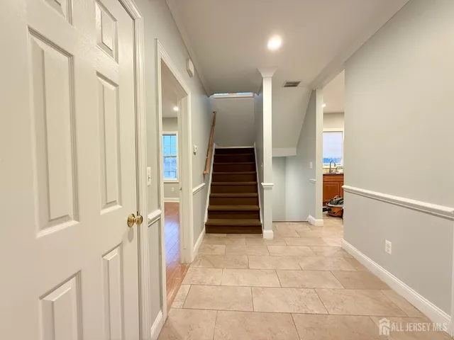 $2,500 | 664 Amboy Avenue, Woodbridge, NJ 07095