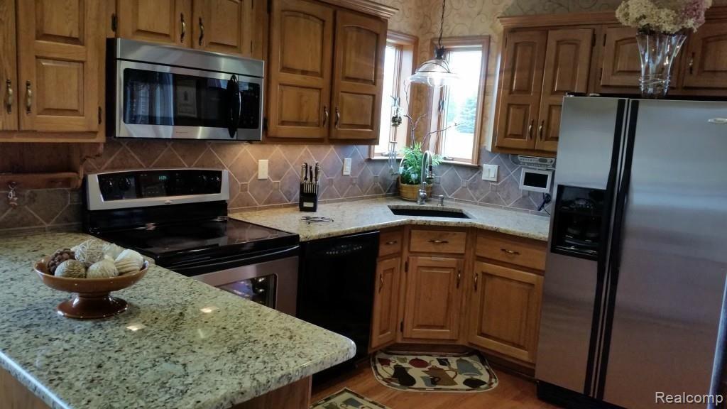 1588 Bowers Road Lapeer, MI 48446 - Photo 6 of 51 20150506_113514.jpg