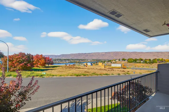 $375,000 | 530 Valley Vista Boulevard, Lewiston, ID 83501