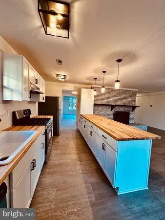 $4,100 | 16 West Marshall Street, Middleburg, VA 20117