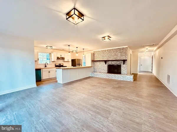 $4,100 | 16 West Marshall Street, Middleburg, VA 20117