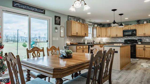 $450,000 | 5923 North County Road 100 East, Pittsboro, IN 46167