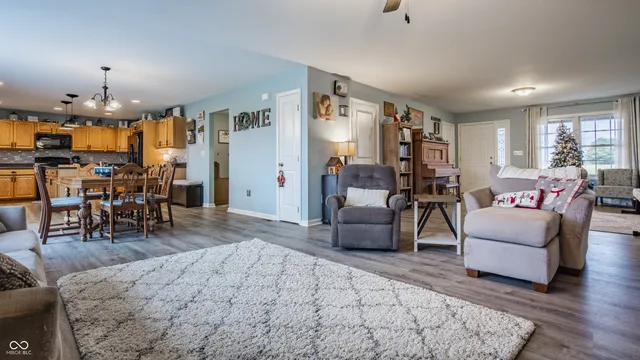 $450,000 | 5923 North County Road 100 East, Pittsboro, IN 46167